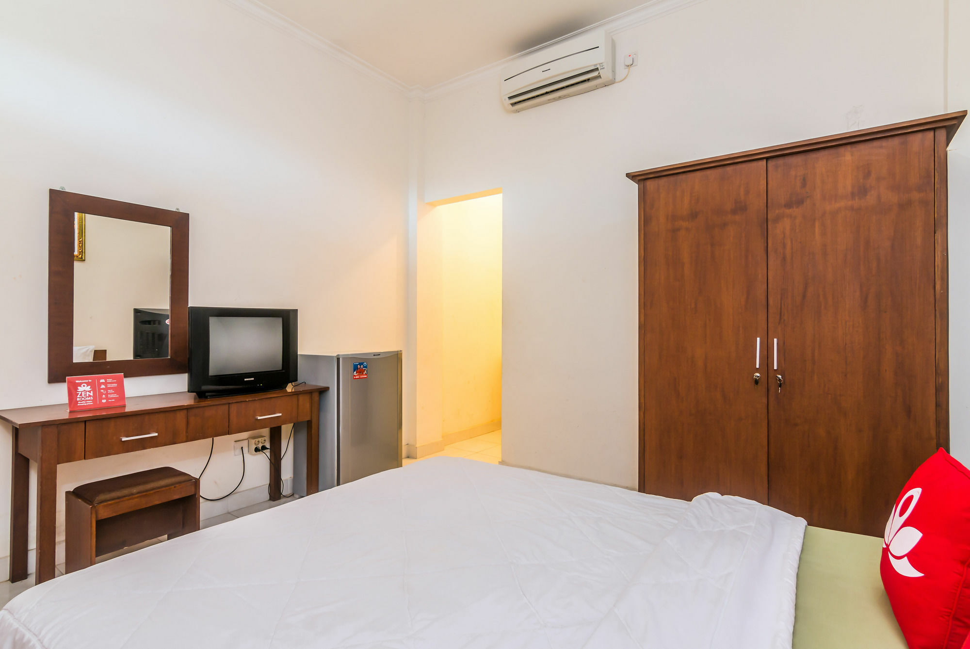 Zen Rooms Basic Kuta Kubu Anyar Exterior photo